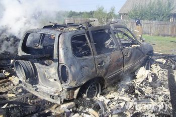 В Псковской области сгорел автомобиль (ФОТО)