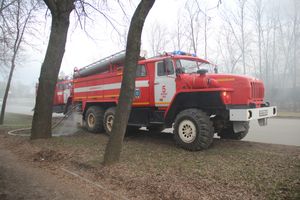В Великих Луках на проспекте Гагарина горел барак (ФОТО)