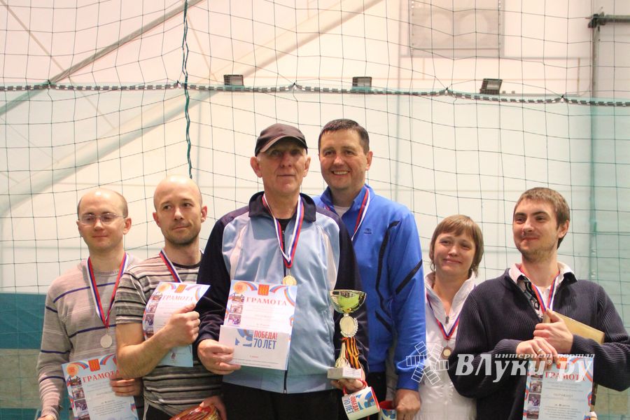 В СК «Ника» прошел открытый городской турнир по большому теннису (фото)