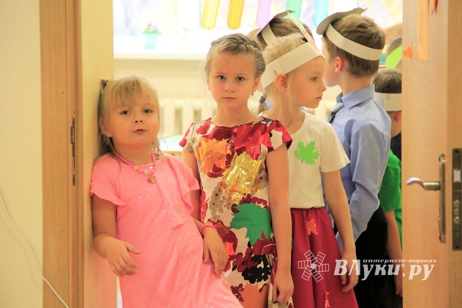 ​Праздник осени прошёл в школе № 13 (ФОТО)