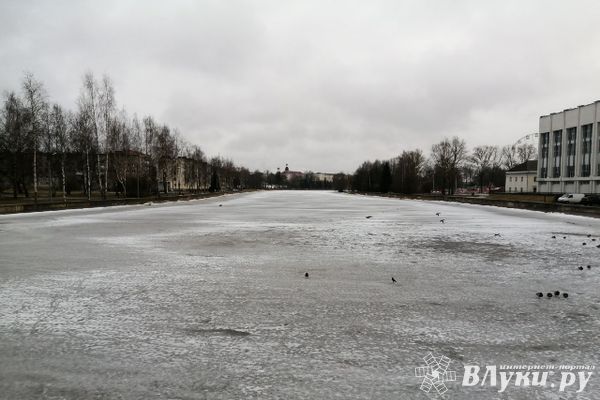 С 1 апреля на водоемах Псковской области вводится запрет на использование моторных плавательных средств