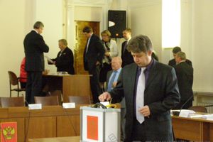 Выбор главы администрации Великих Лук