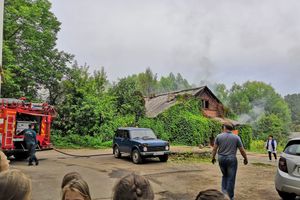 В Великих Луках сегодня тушили пожар (ФОТО)