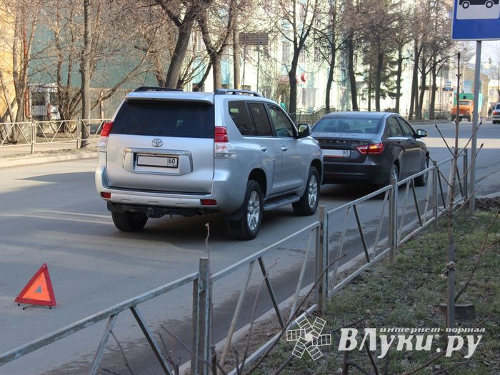 ДТП на перекрёстке Октябрьский-Энгельса (ФОТО)