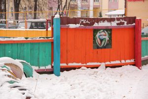 Конфликтная ситуация между соседями дома на проспекте Гагарина (ФОТО, ВИДЕО)