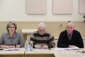 В Великих Луках состоялся семинар на тему временного трудоустройства подростков (фото)