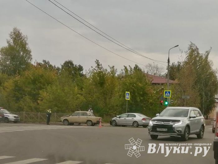 На проспекте Ленина произошло ДТП (ФОТО)