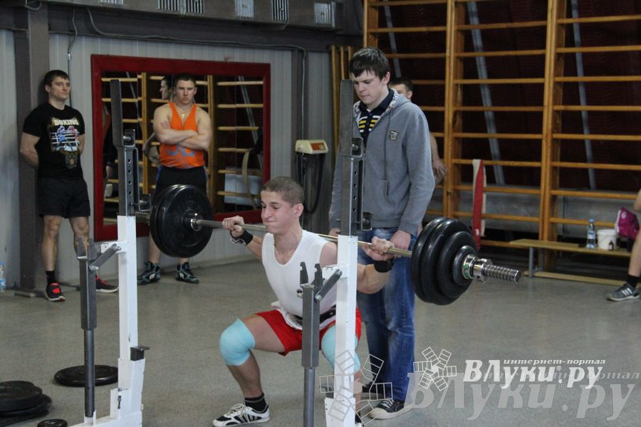 Первенство города Великие Луки по пауэрлифтингу и жиму лежа