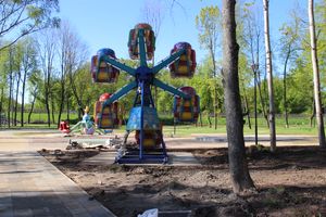 В парке культуры появляются новые аттракционы (ФОТО)