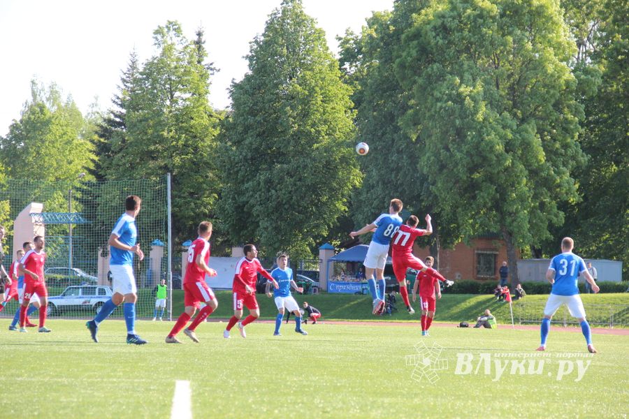 Великолучане проиграли последний домашний матч дебютного сезона (ФОТО)