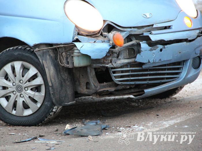 Две легковушки столкнулись на Гагарина (ФОТО)