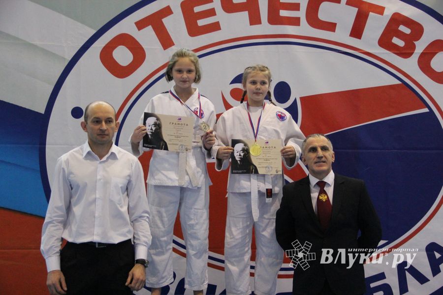 В Великих Луках прошли соревнования по дзюдо (ФОТО)