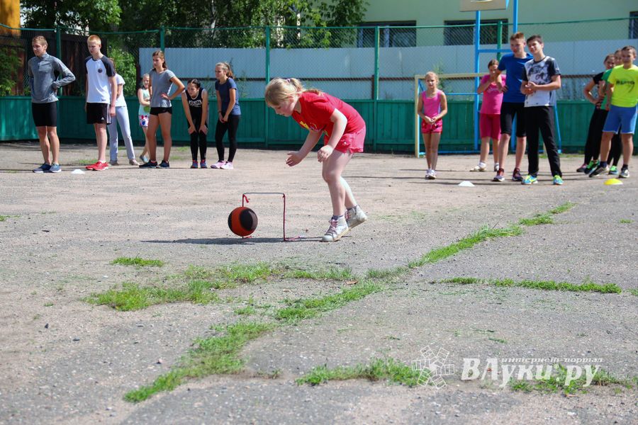 В Великих Луках прошли «Весёлые старты» (ФОТО)