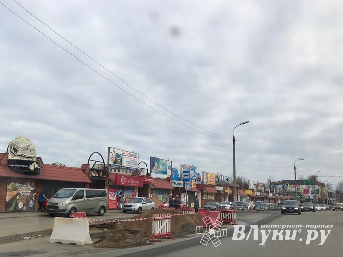 На Октябрьском пр-те и сегодня затруднено движение (ФОТО)