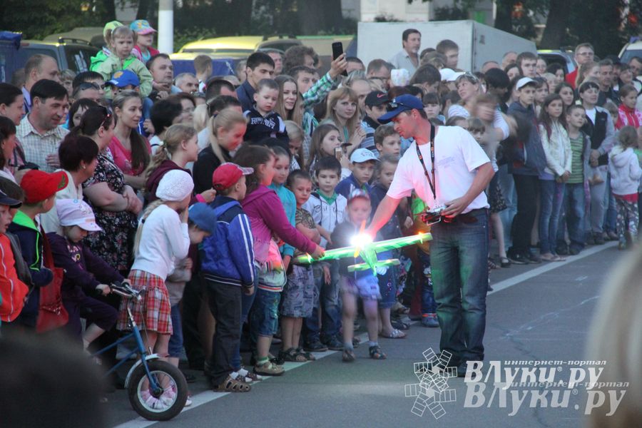 В Великих Луках прошел Фестиваль авиамодельного спорта (фото)