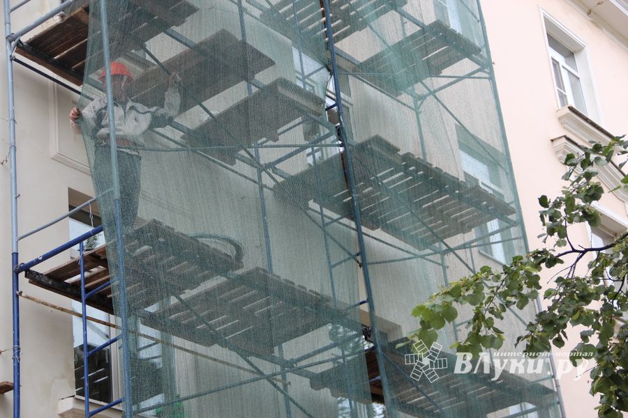 Великие Луки: краски, парки и «движение затруднено» (ФОТО)