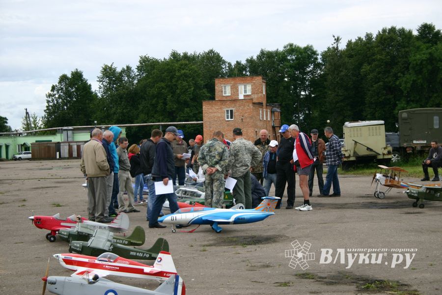 Торжественное открытие чемпионата авиамодельного спорта России состоялось