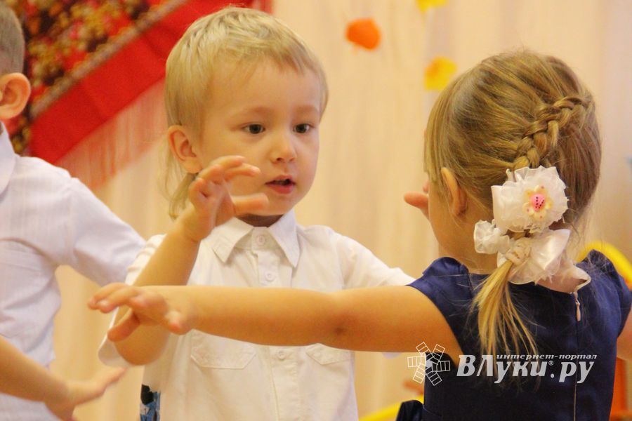 В детском саду №16 прошёл осенний утренник (ФОТО)