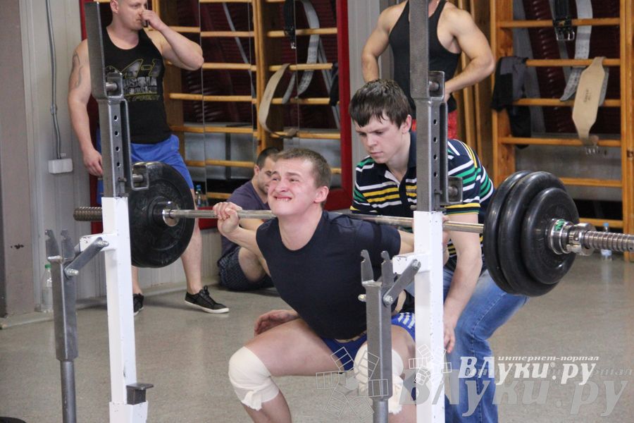 Первенство города Великие Луки по пауэрлифтингу и жиму лежа