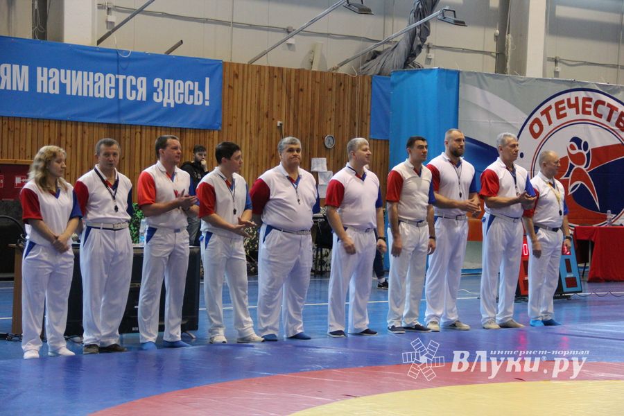 Всероссийские соревнования по самбо проходят в Великих Луках (ФОТО, 0+)