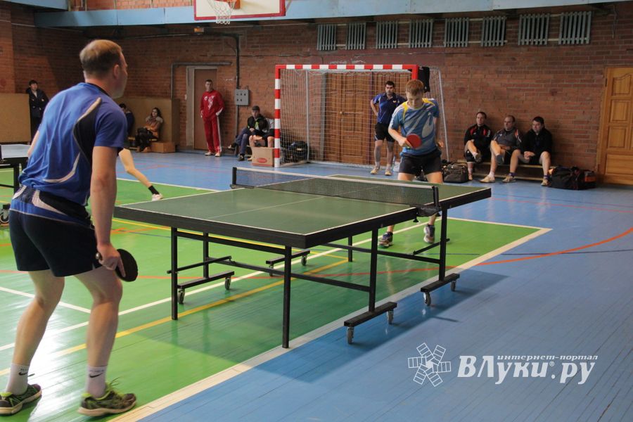 ​В Великих Луках прошел Кубок области по настольному теннису (фото)