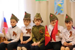 Юные великолучане отметили День победы (ФОТО)