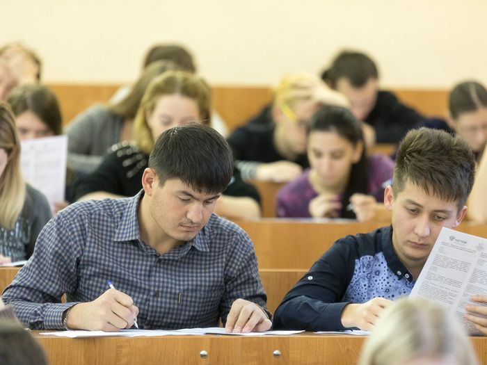 Более 400 жителей Псковской области написали Большой этнографический диктант