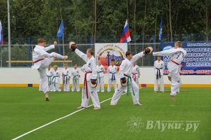 Открытие физкультурно-оздоровительного комплекса в Великих Луках (фото)