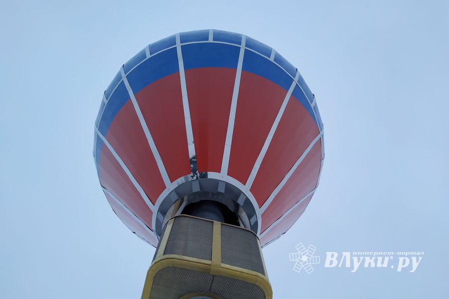 В Великих Луках появился знак воздухоплаванию (ФОТО)