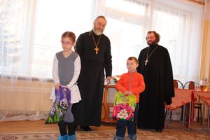 «Красота Божьего мира» в рисунках дошколят Великих Лук (ФОТО)