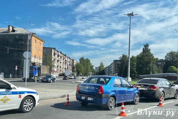 В Великих Луках произошло ДТП