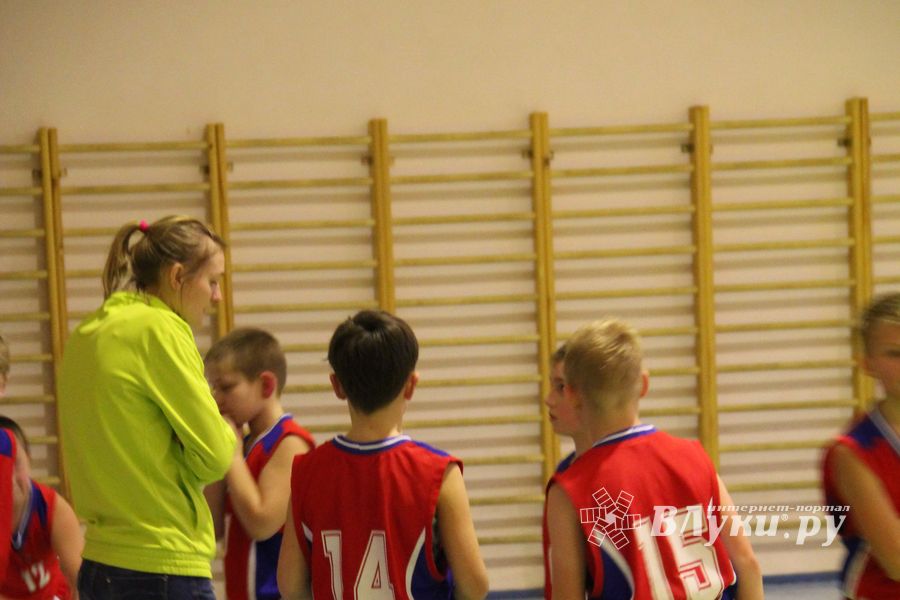 Великолукские баскетболисты стали победителями междугородних соревнований по баскетболу