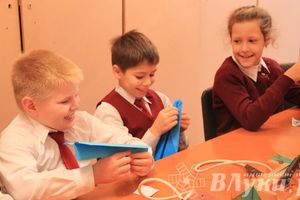 Великолукских лицеистов посвятили в «Маленькие мастера»