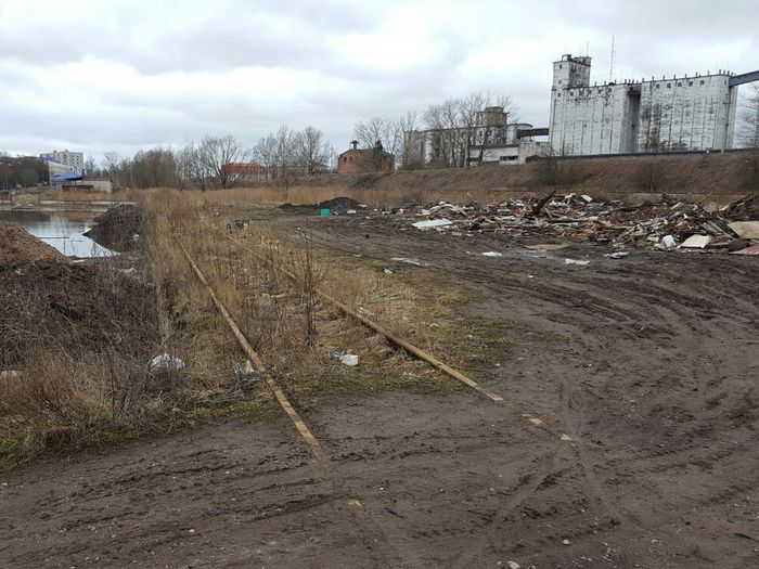 Опубликованы фотографии гаражей в Великих Луках, которые будут снесены для строительства путепровода