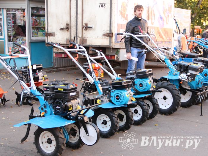 Торговая ярмарка «Осень-2016» прошла в Великих Луках (ФОТО)