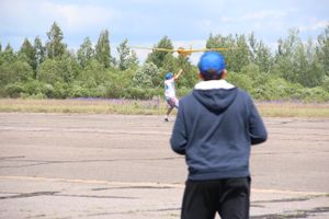 В Великих Луках проходит 7-й Фестиваль авиамодельного спорта (ФОТО)
