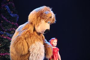 Маша, Медведь и все, все, все на сцене ДК Ленина (ФОТО)
