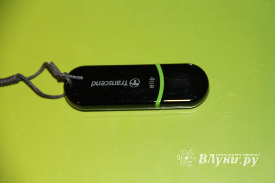 Первые участники «Новогодних фантов» на ЛукиFM стали обладателями призов от ВЛуки.ру