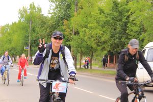 В Великих Луках прошёл Велопарад (ФОТО)