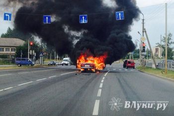 В Псковской области водитель чиркнул спичкой за рулем и едва не взорвал автомобиль (ФОТО)