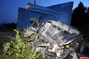 Три человека погибли в результате ДТП в Псковской области (фото)