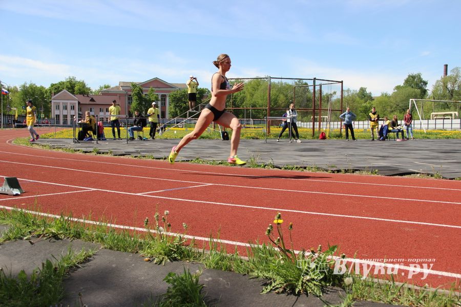 Великие Луки принимают чемпионат области по легкой атлетике (ФОТО)