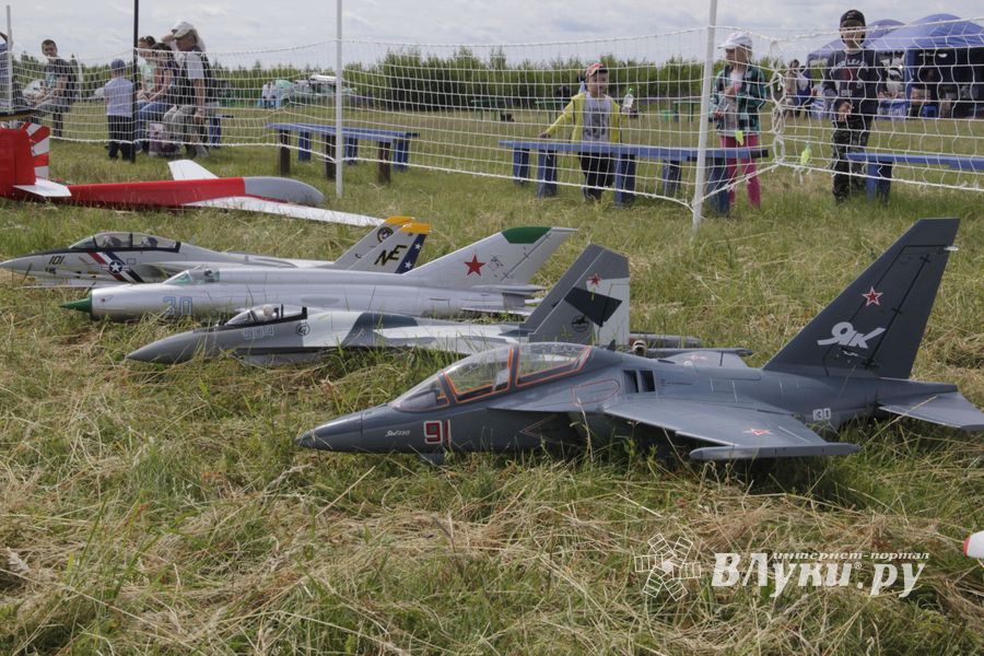 В Великих Луках состоялся «Фестиваль Авиамодельного Спорта России 2017» (ФОТО)