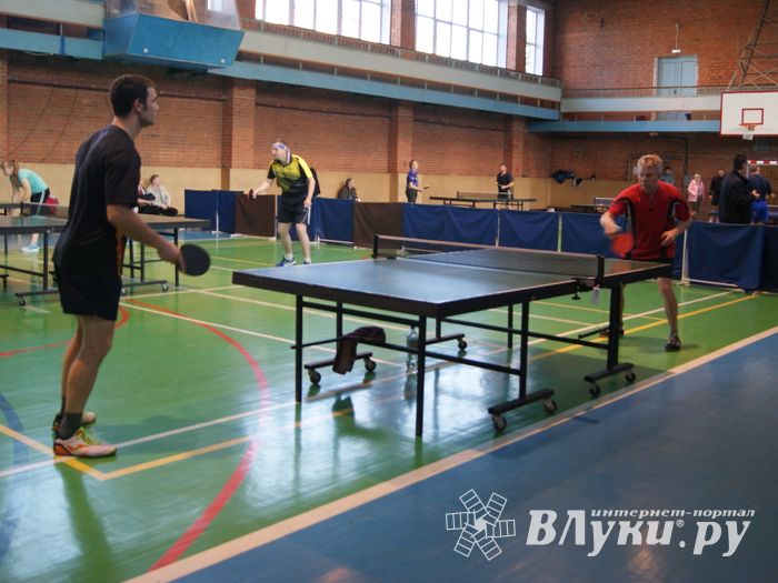 В Великих Луках прошел чемпионат города по настольному теннису (ФОТО)