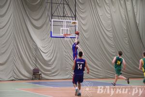 Команда «Экспресс» стала обладательницей Кубка г. Великие Луки по баскетболу
