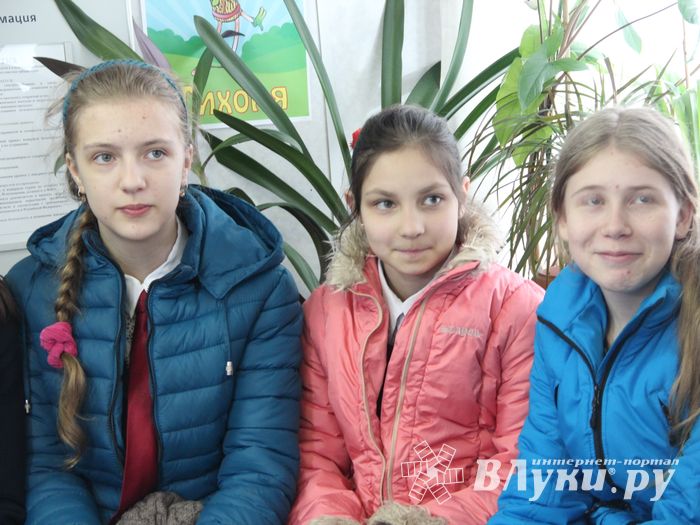 Информационный поезд Октябрьской железной дороги прибыл в Великие Луки