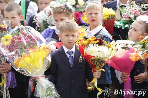 День знаний в Великих Луках, часть II (ФОТО)