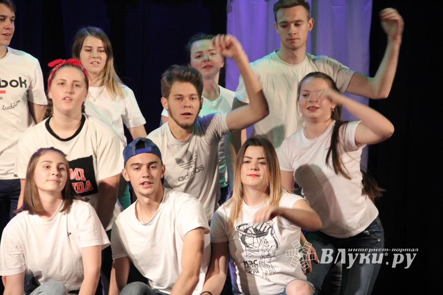 В Великих Луках прошёл «Студбаттл» (ФОТО)