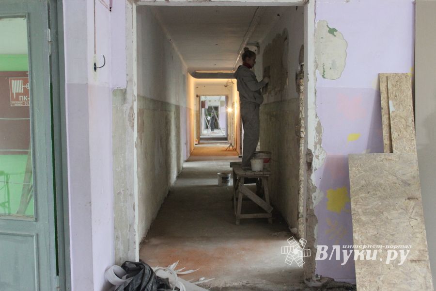 В школе №17 полных ходом идёт ремонт (ФОТО)