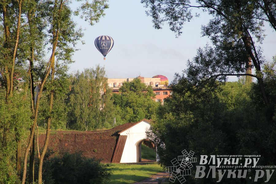 Пилоты совершили третий спортивный полет